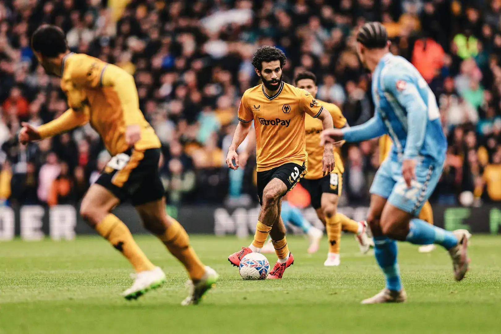 华体会-利物浦绝杀巴萨，阿扎尔补时绝平足总杯的简单介绍