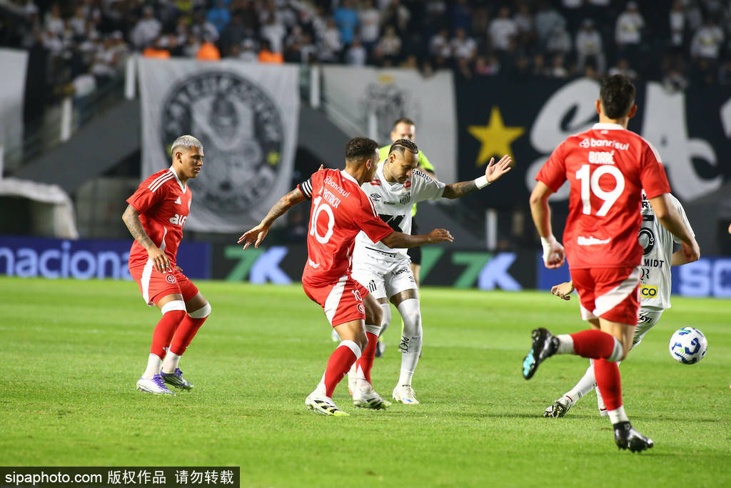 华体会登录-那不勒斯绝杀里昂，内马尔扑点救主世界杯的简单介绍