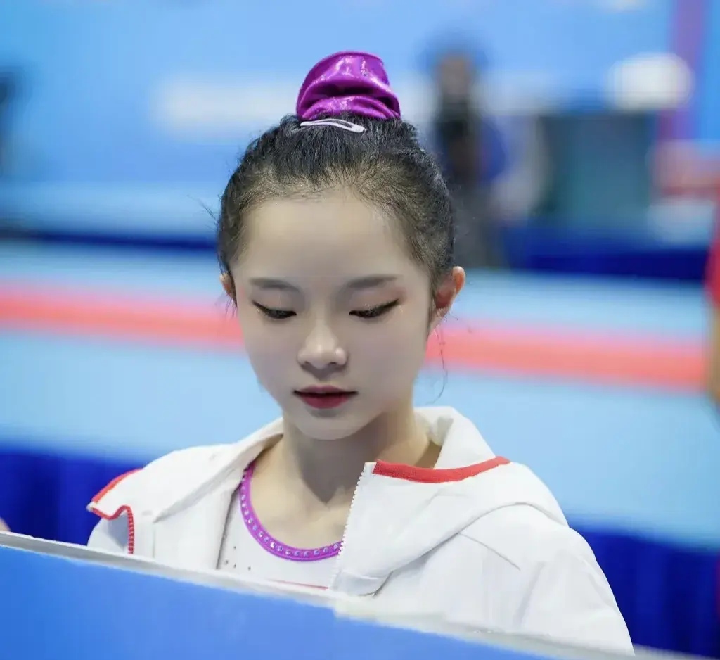 关于独领风骚，运动员再次夺得金牌彰显实力的信息